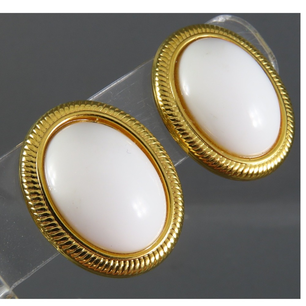 Vintage NAPIER CLIP-ON EARRINGS White Domed Oval Cabochon Center GOLD TONE FRAME